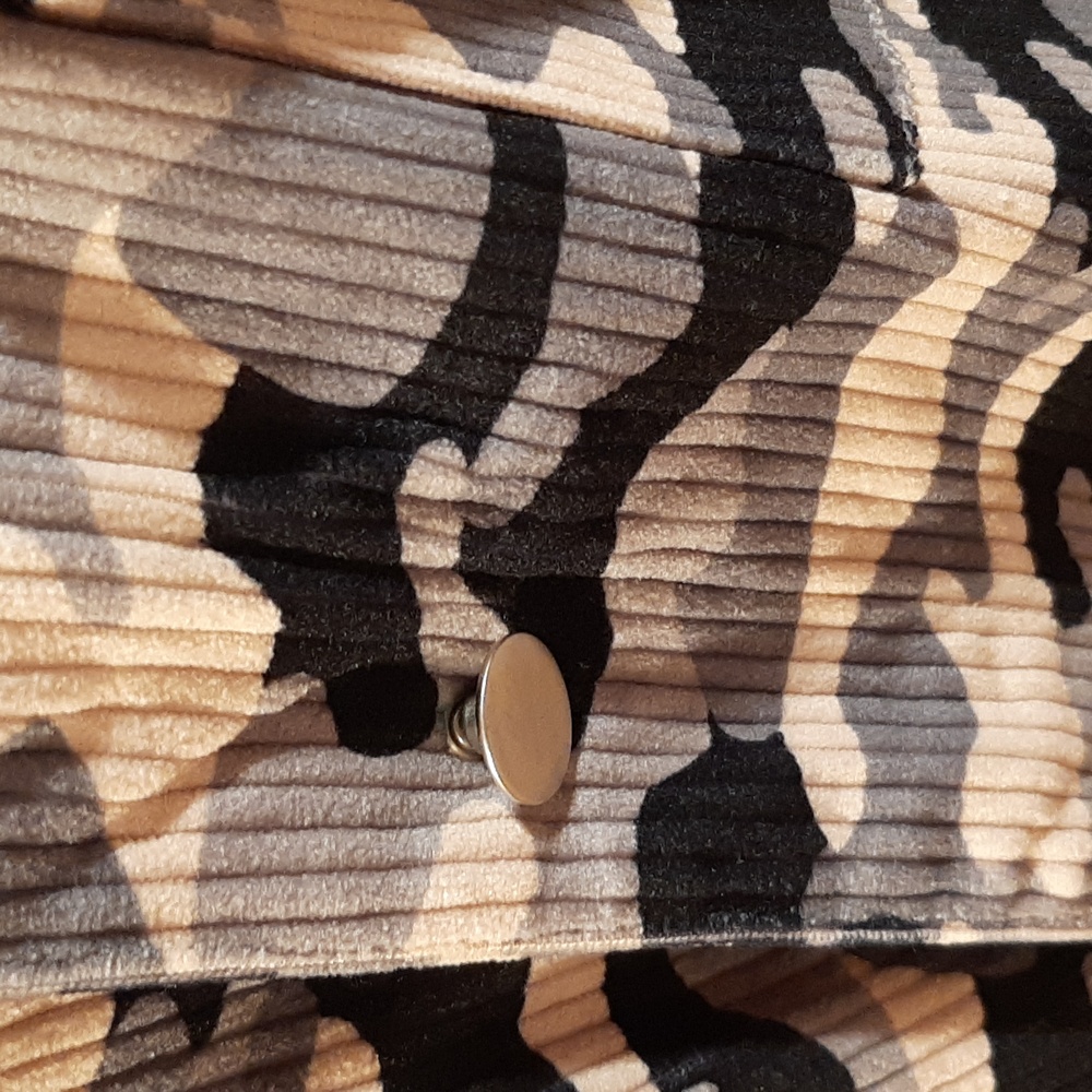 🥀NWT Savanna Jane Camo Button-Up Jacket (L)🥀 - Picture 3 of 8